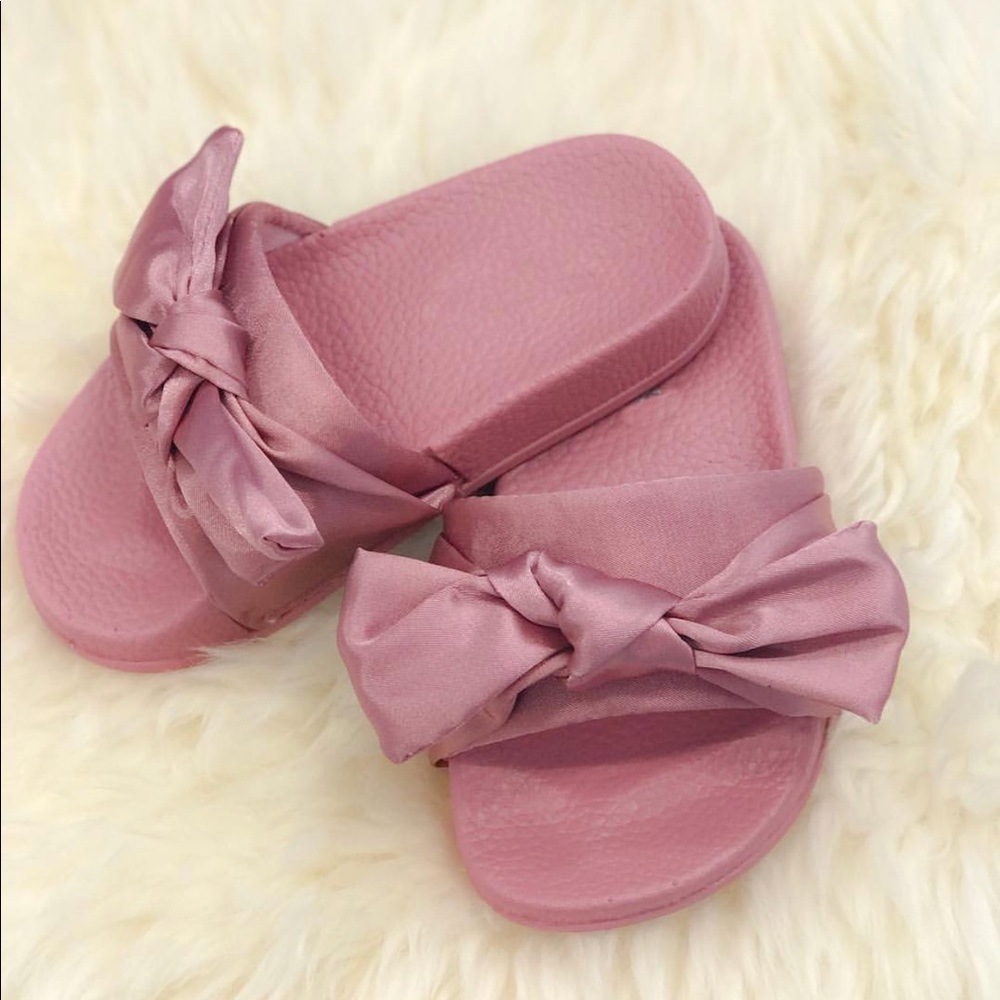 🌸Riri Mauve Slides🌸